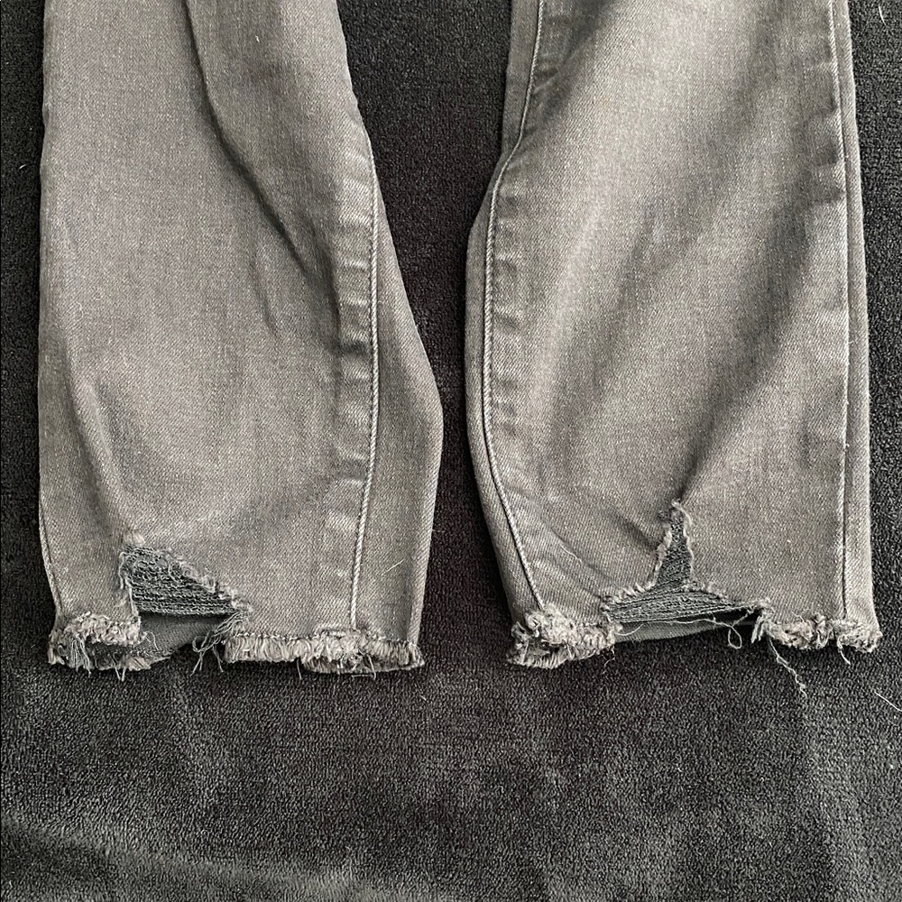 Universal Thread mid rise skinny black jeans - Picture 4 of 7
